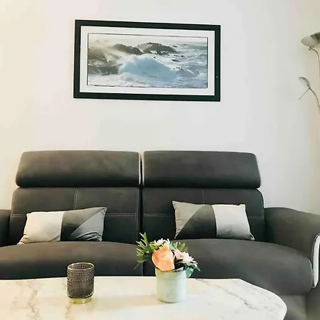 Cosy Lounge Serris